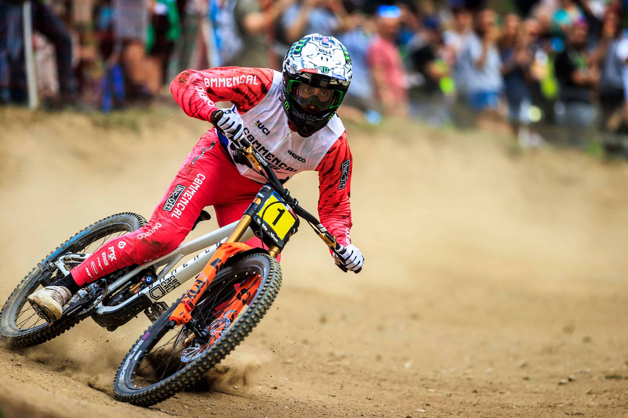 UCI Mountain Bike World Series | Amaury Pierron breaks collarbone