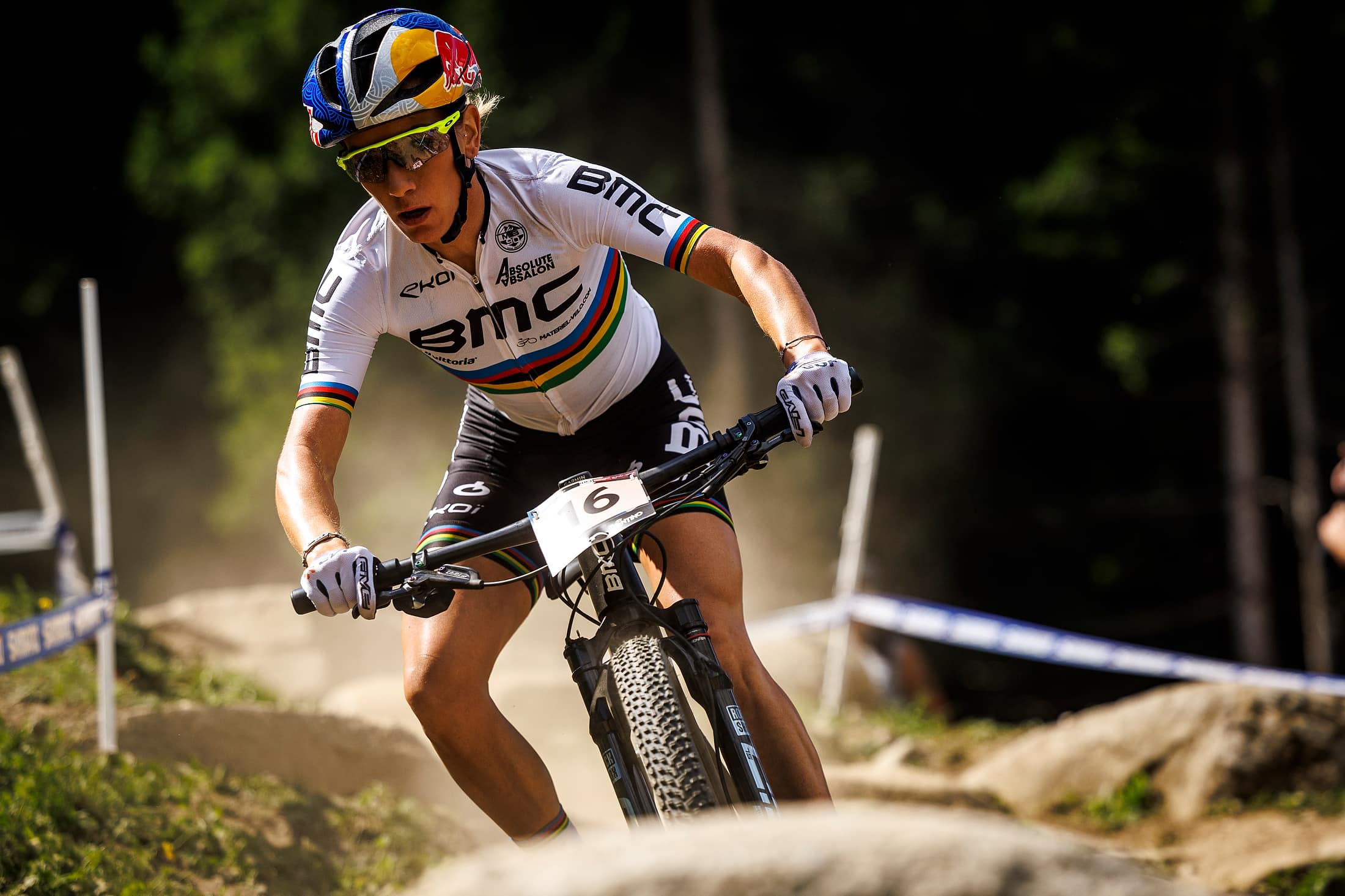 Pauline Ferrand-Prevot signs with Ineos Grenadiers