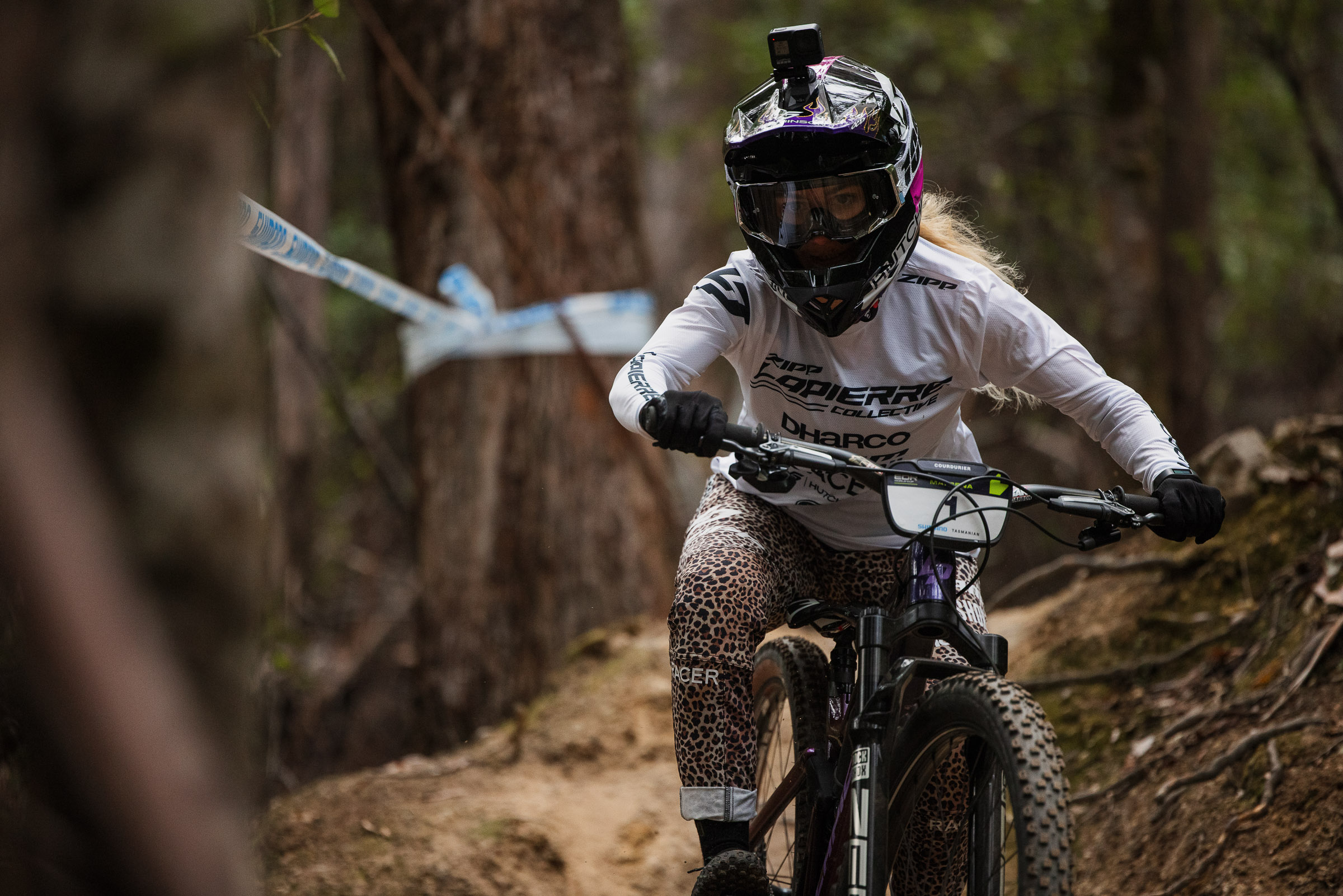 Girl downhill 2024 mountain bike