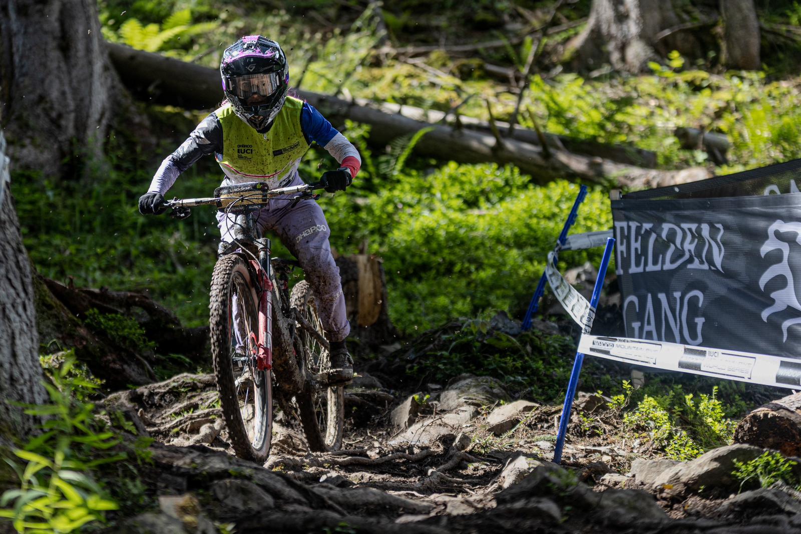 CONSISTENCY IS KEY AS COURDURIER AND RUDE TAKE COMMAND OF UCI ENDURO WORLD CUP