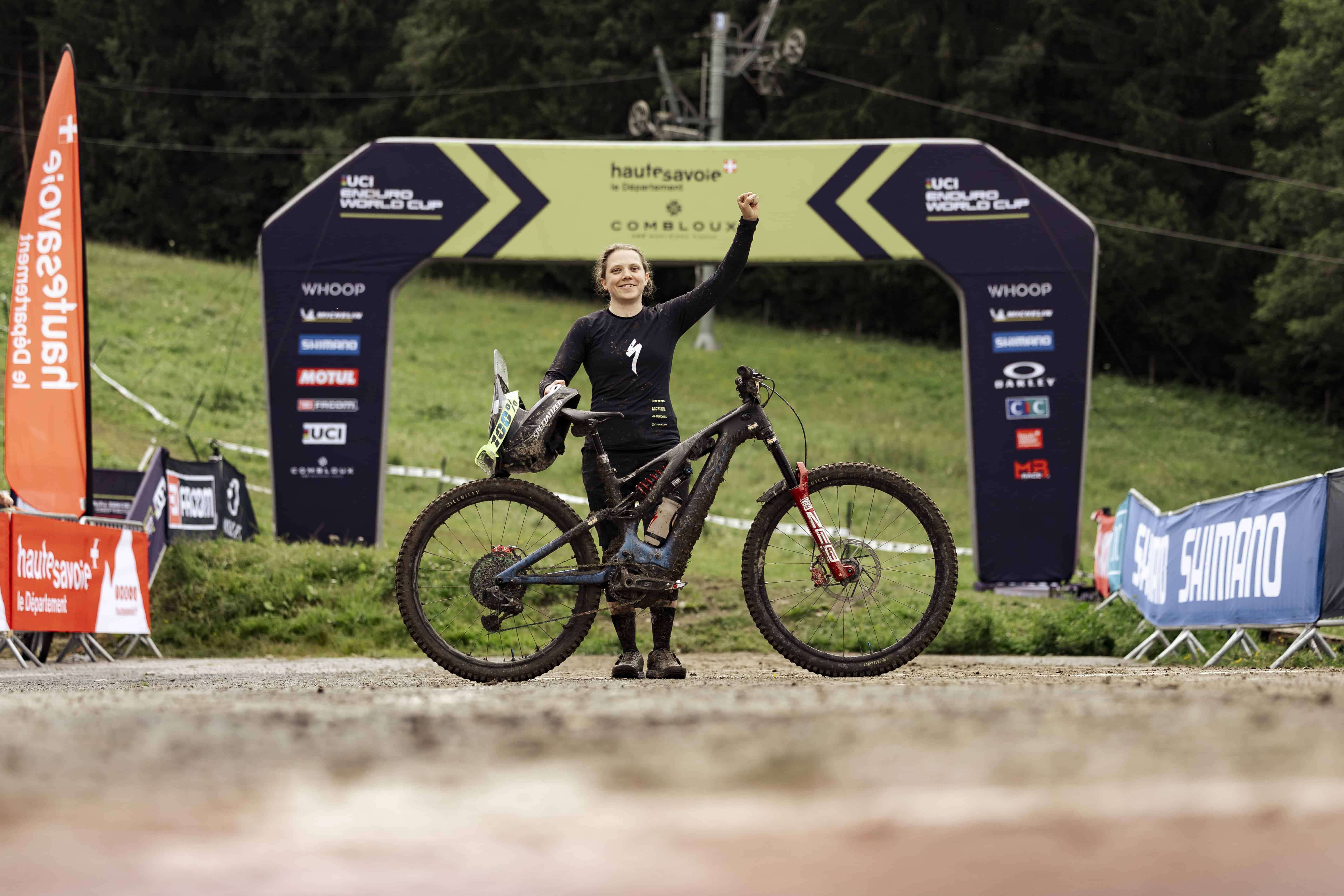 CHARLES AND ROGGE TAKE HOME THEIR FIRST UCI E-ENDURO WORLD CUP WINS, IN COMBLOUX, HAUTE-SAVOIE 