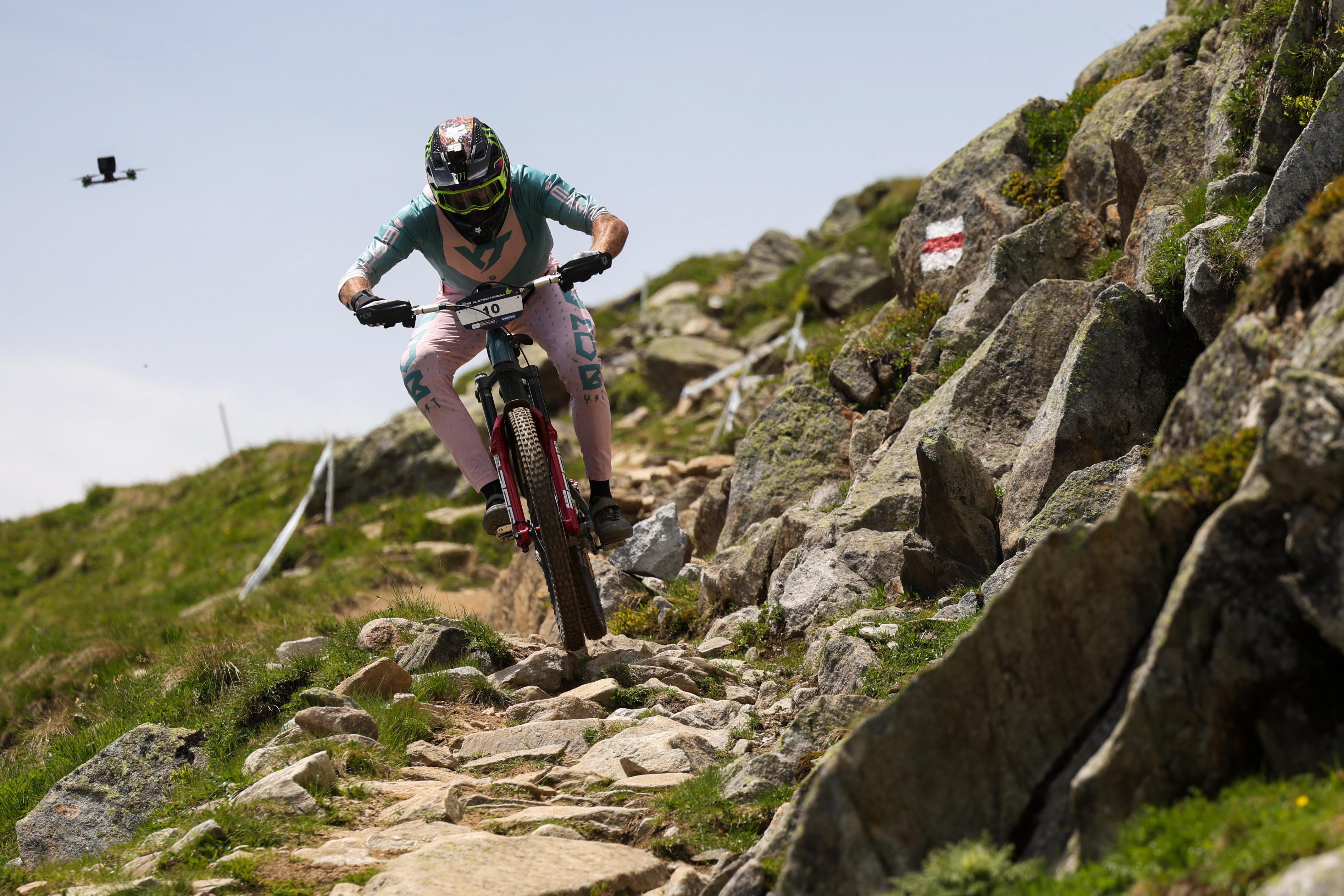 ESPIÑEIRA HERREROS CLOSES IN ON E-ENDURO OVERALL VICTORY AS COURDURIER FACES LATE CHALLENGE TO TITLE DEFENCE IN VALAIS