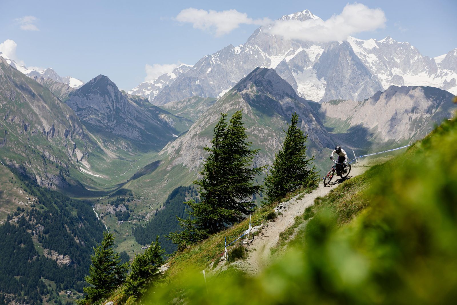 La Thuile - Valle d'Aosta: When is it? Who is Riding? How and Where to Watch?