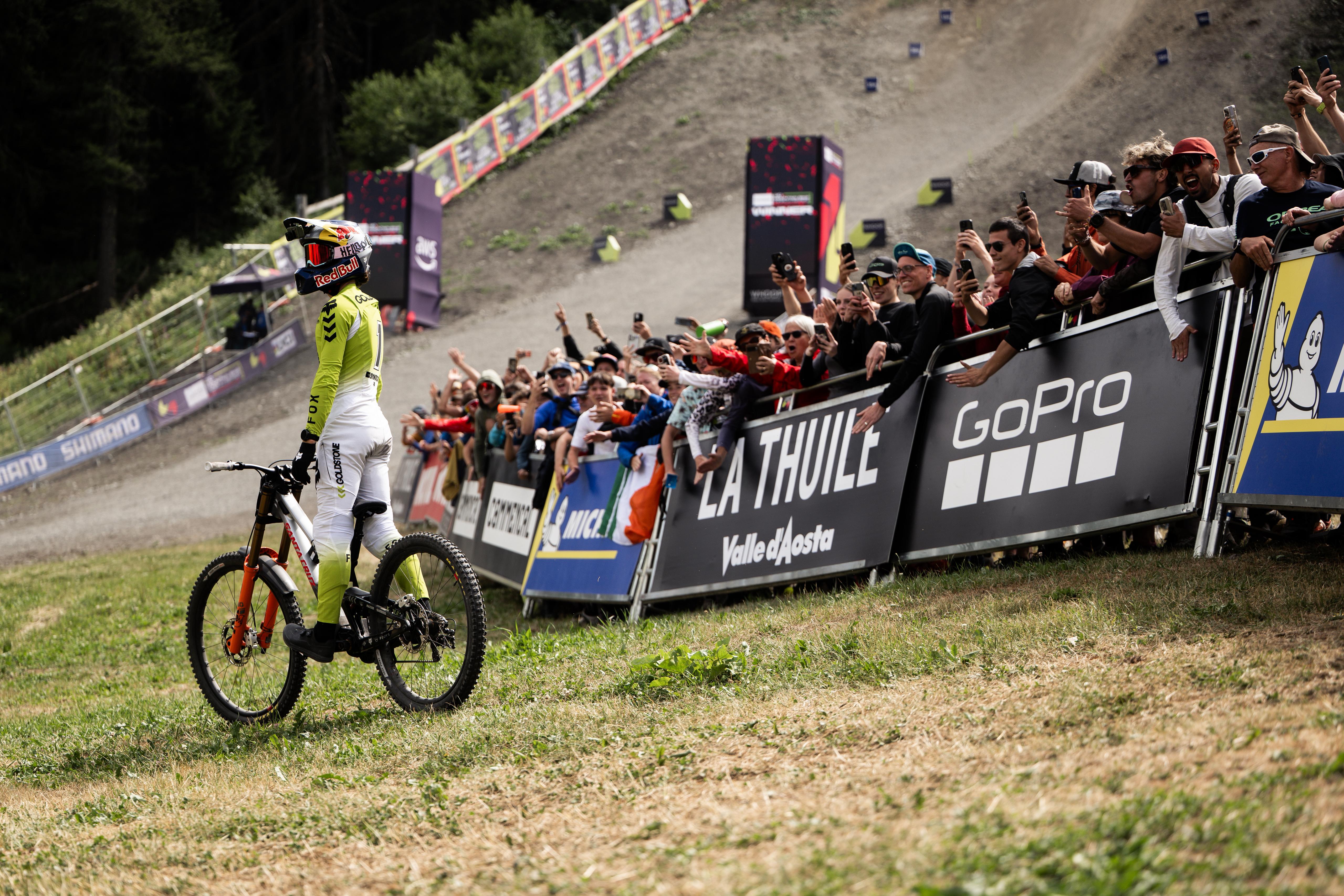 Goldstone and Hoffmann Hold Nerve to Conquer La Thuile – Valle d’Aosta Course