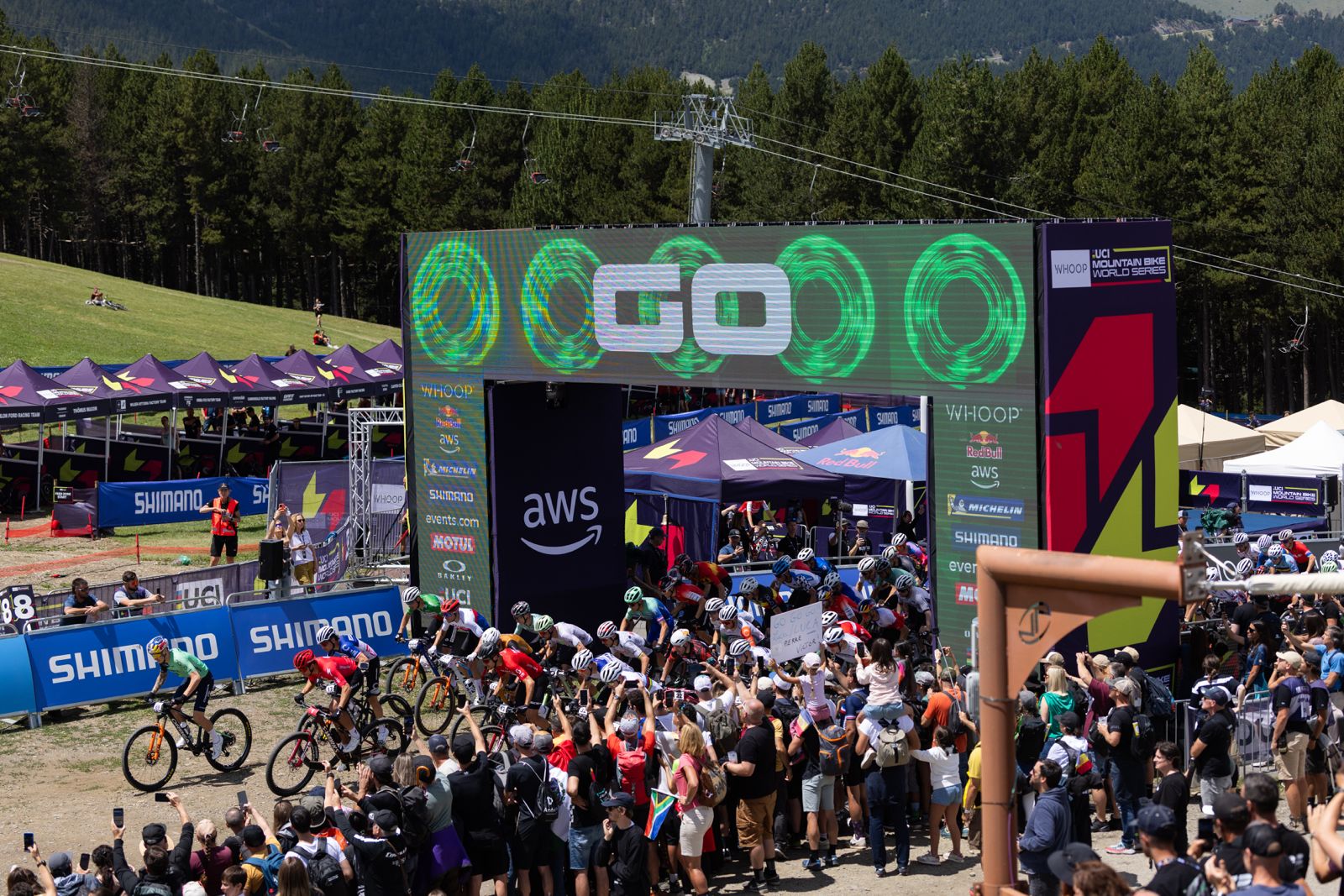 2025 WHOOP UCI Mountain Bike World Series Sees Record-Breaking Mid-Season Milestones